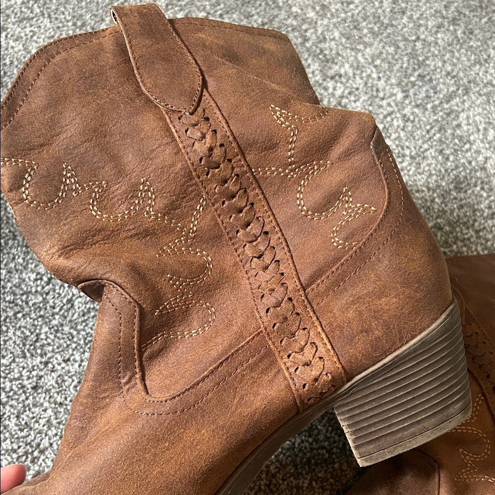 Maurices Rustic Brown Ankle Booties - Picture 3 of 4